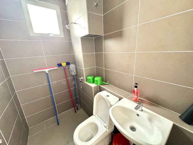 Semi-Detached House for Sale in Alam Sari (Bangi) - Ahmad Fadlee - PropertyGuru.com.my