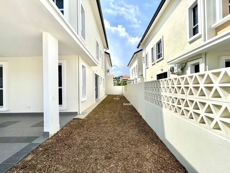 Semi-Detached House for Sale in Alam Sari (Bangi) - Ahmad Fadlee - PropertyGuru.com.my