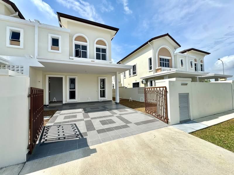 Semi-Detached House for Sale in Alam Sari (Bangi) - Ahmad Fadlee - PropertyGuru.com.my