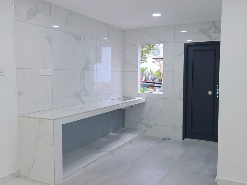 1-storey Terraced House for Sale in Taman Puteri Wangsa (Ulu Tiram) - Wil Mong - Kitchen - PropertyGuru.com.my