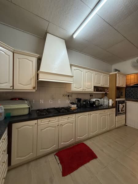 2-storey Terraced House for Sale in Ampang Jaya (Ampang) - Vincent Beh - Kitchen - PropertyGuru.com.my