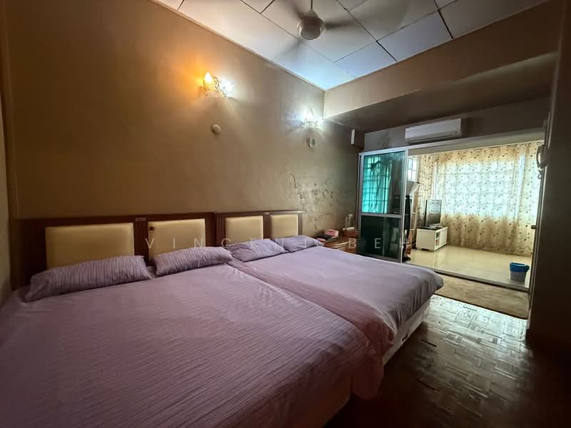 2-storey Terraced House for Sale in Ampang Jaya (Ampang) - Vincent Beh - Bedroom - PropertyGuru.com.my