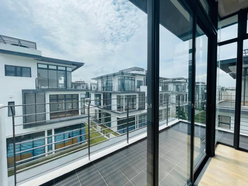 Semi-Detached House for Sale in Presint 12 (Putrajaya) - Adzura Zamedin - Balcony - PropertyGuru.com.my