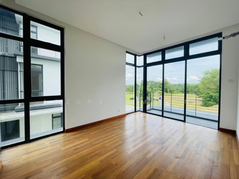 Semi-Detached House for Sale in Presint 12 (Putrajaya) - Adzura Zamedin - Balcony - PropertyGuru.com.my