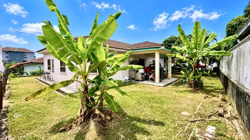 Bungalow House untuk Dijual di Bandar Putra Permai (Seri Kembangan) - Ahmad Fadlee - PropertyGuru.com.my