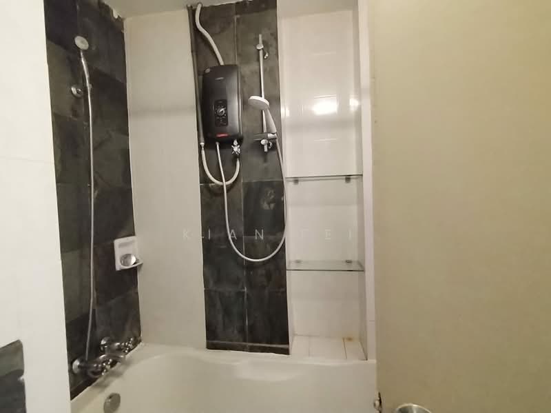 Kediaman Servis untuk Disewa di Ritze Perdana 1 - Kian Fei - Bathroom - PropertyGuru.com.my
