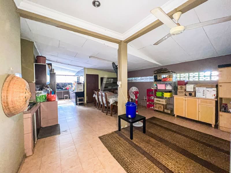 Bungalow House untuk Dijual di Bandar Rinching (Semenyih) - Azli Ibrahim - Kitchen - PropertyGuru.com.my