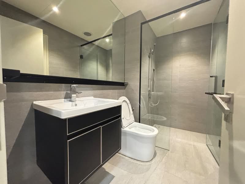 Pangsapuri untuk Dijual di Kempas Apartment - YB TONG - Bathroom - PropertyGuru.com.my