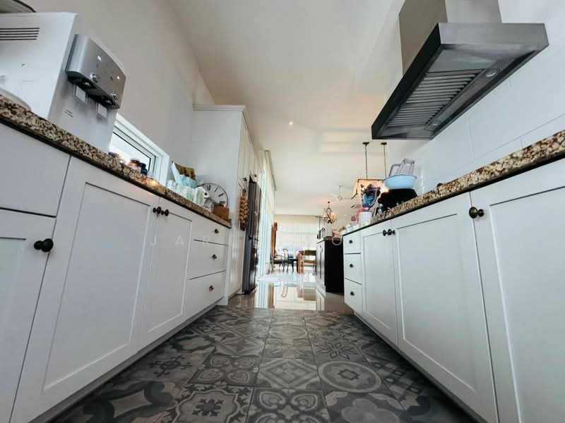 Semi-Detached House for Sale in Cyberjaya (Selangor) - Jared Wong - Kitchen - PropertyGuru.com.my