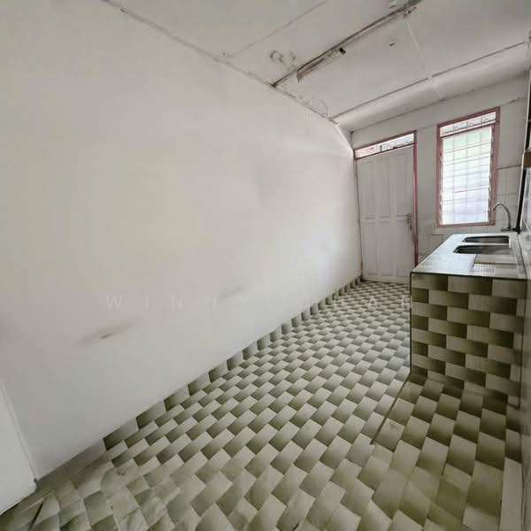 Terraced House for Sale in Batu Gajah (Perak) - Winny Chan - Kitchen - PropertyGuru.com.my