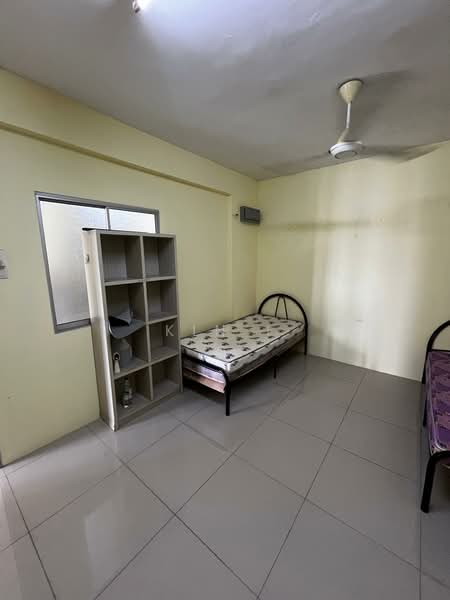 Kondominium untuk Dijual di Platinum Lake PV 15 - Kin L - Bedroom - PropertyGuru.com.my