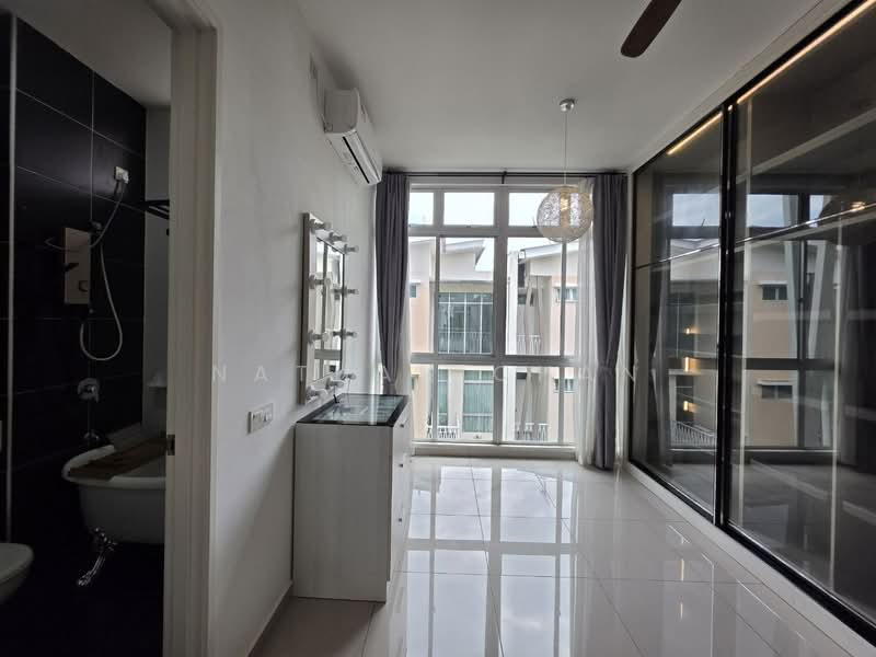 3-storey Terraced House for Sale in Taman Eco Cascadia (Tebrau) - Nathan Chan - Bathroom - PropertyGuru.com.my