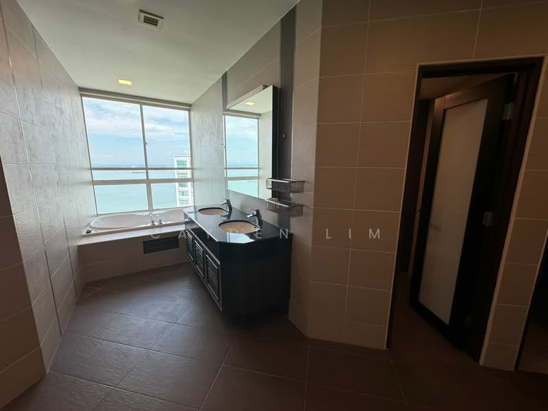 Condominium for Rent at Gurney Beach Resort - Cayden Lim - Bathroom - PropertyGuru.com.my