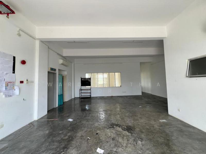 Semi-D Factory for Sale in Shah Alam (Selangor) - Edward Pek Thian Kor - PropertyGuru.com.my
