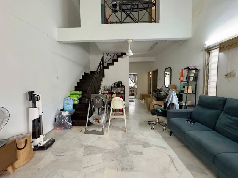 Rumah Teres 1.5-Tingkat untuk Dijual di Usj 6 (Subang Jaya) - Prem Kumar - Living Room - PropertyGuru.com.my
