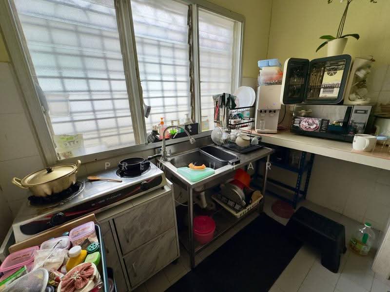 Rumah Teres 1.5-Tingkat untuk Dijual di Usj 6 (Subang Jaya) - Prem Kumar - Kitchen - PropertyGuru.com.my