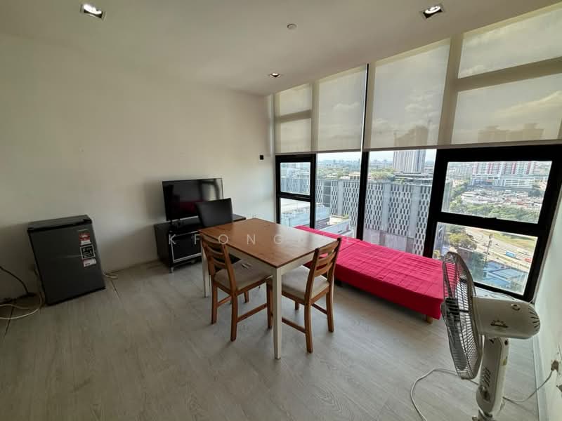 Kediaman Servis untuk Disewa di The Square @ One City - Kfong Lee - Living Room - PropertyGuru.com.my