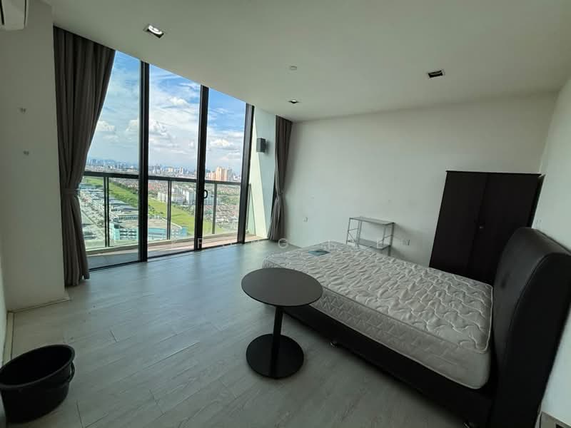 Kediaman Servis untuk Disewa di The Square @ One City - Kfong Lee - Bedroom - PropertyGuru.com.my