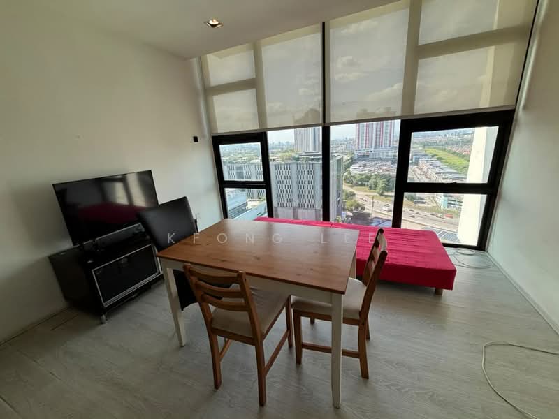 Kediaman Servis untuk Disewa di The Square @ One City - Kfong Lee - Living Room - PropertyGuru.com.my