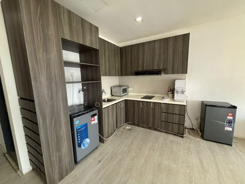 Kediaman Servis untuk Disewa di The Square @ One City - Kfong Lee - Kitchen - PropertyGuru.com.my
