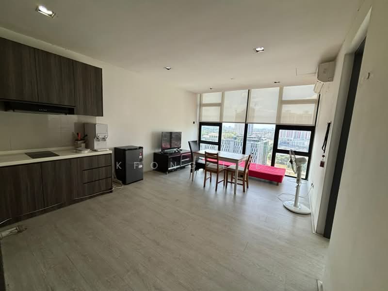 Kediaman Servis untuk Disewa di The Square @ One City - Kfong Lee - Living Room - PropertyGuru.com.my