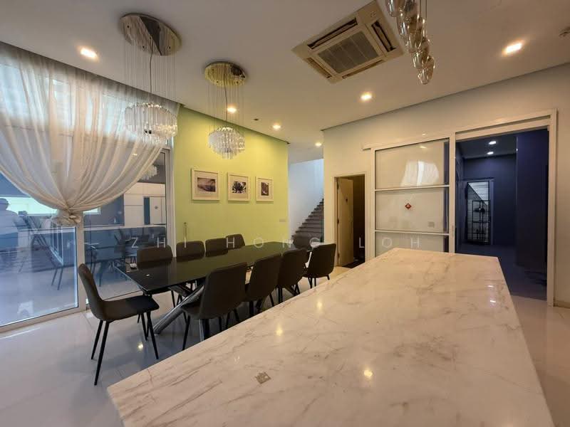 Bungalow House for Rent in Ampang Jaya (Ampang) - Zhi Hong Loh - Dining Room - PropertyGuru.com.my