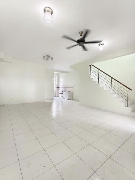 Rumah Teres 2-Tingkat untuk Dijual di Taman Setia Indah (Tebrau) - Melinda Ee - Living Room - PropertyGuru.com.my