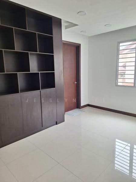 Semi-Detached House for Sale in Semenyih (Selangor) - Jesslyn Lee - Interior - PropertyGuru.com.my
