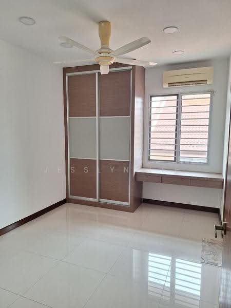 Semi-Detached House for Sale in Semenyih (Selangor) - Jesslyn Lee - Bedroom - PropertyGuru.com.my