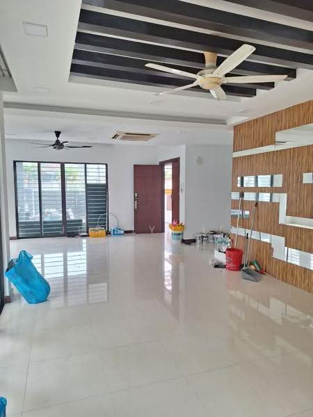 Semi-Detached House for Sale in Semenyih (Selangor) - Jesslyn Lee - Living Room - PropertyGuru.com.my
