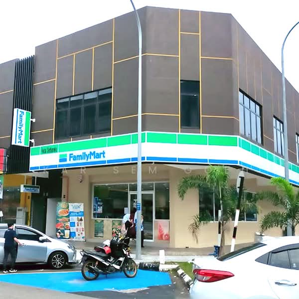 Shop / Office untuk Disewa di Taman Sri Muda (Shah Alam) - Kar Sem Goeh - Exterior - PropertyGuru.com.my