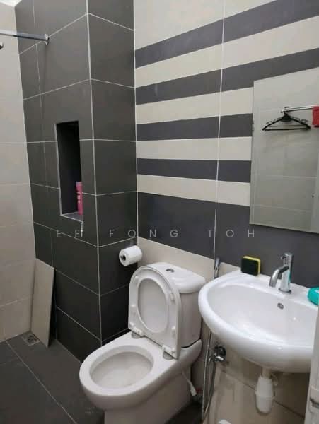 2-storey Terraced House for Sale in Bandar Seri Alam (Masai) - Ee Fong Toh - Bathroom - PropertyGuru.com.my