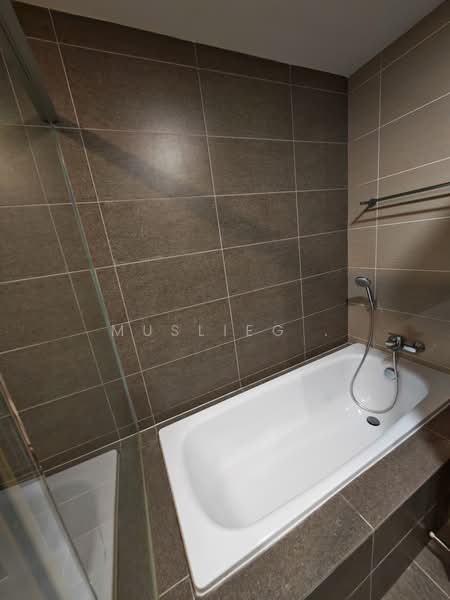 Condominium for Rent at Iskandar Residences - Muslieg . - Bathroom - PropertyGuru.com.my