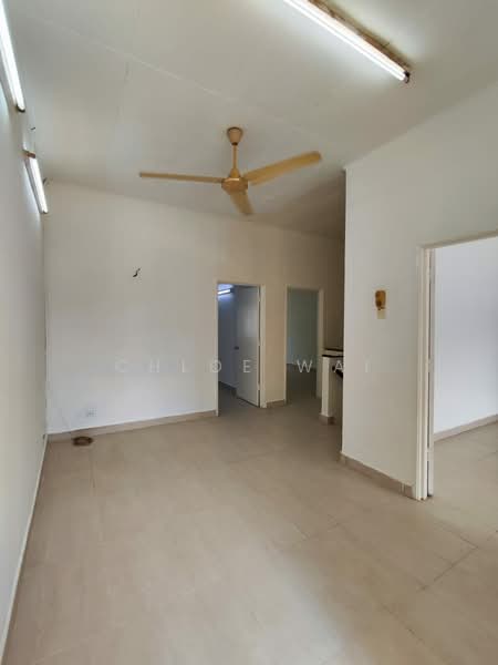 2-storey Terraced House for Sale in Bandar Kinrara Seksyen 1 (Bandar Kinrara) - Chloe Wai - Living Room - PropertyGuru.com.my
