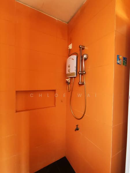 2-storey Terraced House for Sale in Bandar Kinrara Seksyen 1 (Bandar Kinrara) - Chloe Wai - Bathroom - PropertyGuru.com.my