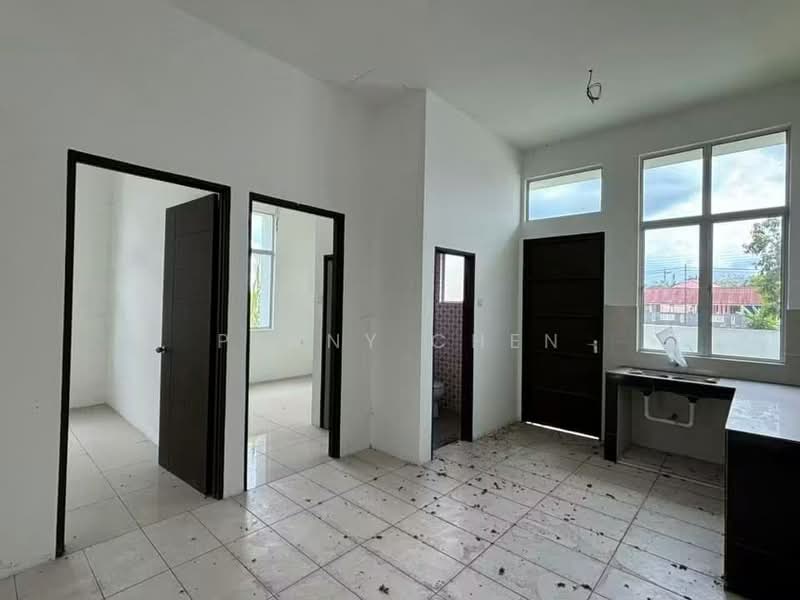 Semi-Detached House for Sale in Ipoh (Perak) - PENNY CHEN - Kitchen - PropertyGuru.com.my