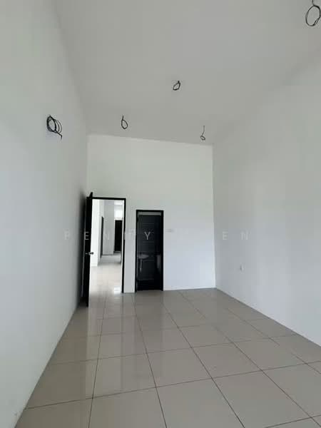 Semi-Detached House for Sale in Ipoh (Perak) - PENNY CHEN - Bedroom - PropertyGuru.com.my