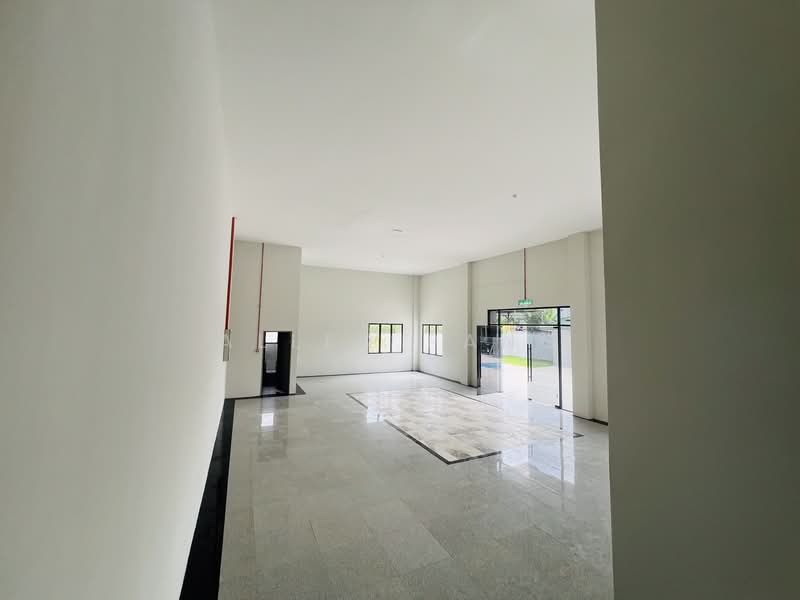 Detached Factory for Rent in Kampung Baru Subang (Sungai Buloh) - Allen Pang - Entrance - PropertyGuru.com.my