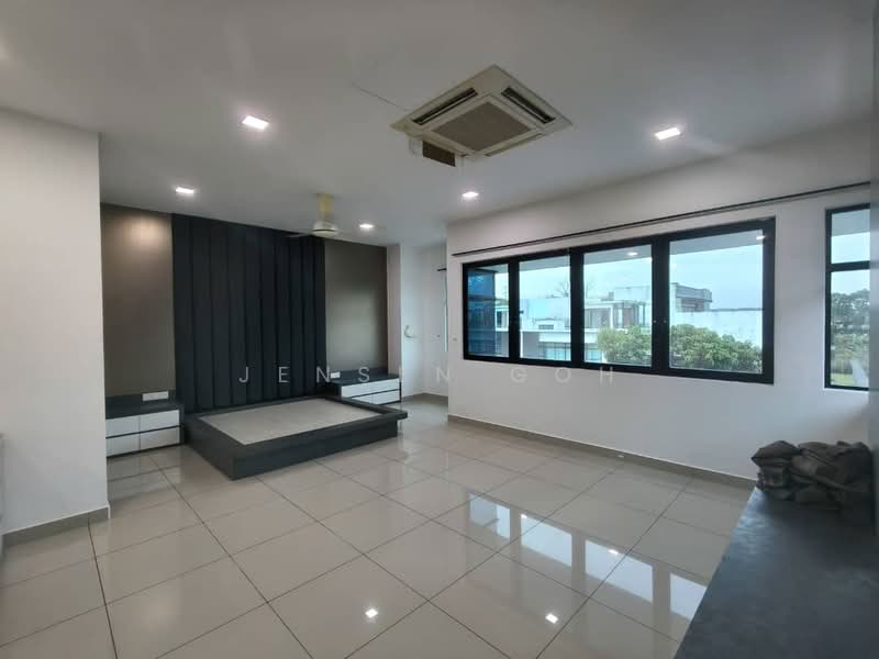 Rumah Kluster untuk Dijual di Taman Mutiara Mas (Skudai) - Jensen Goh - Bedroom - PropertyGuru.com.my