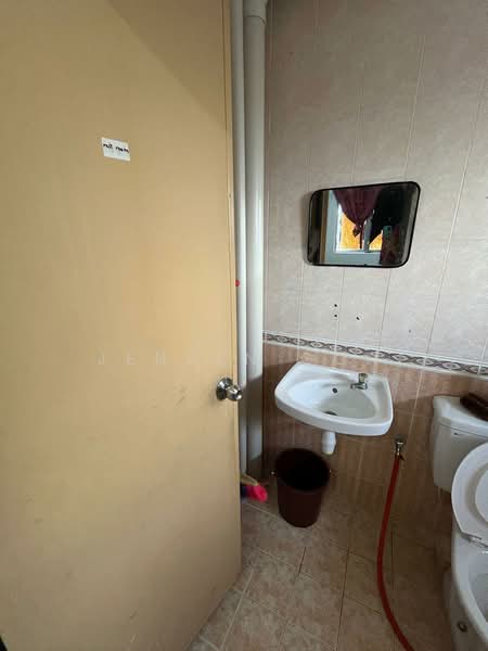 Apartment for Sale at Bistari Impian Apartment - Jensen Goh - Bathroom - PropertyGuru.com.my