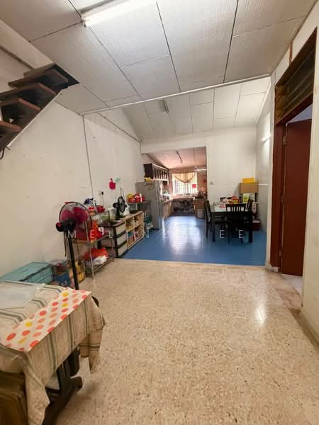 Rumah Teres 1-Tingkat untuk Dijual di Taman Rinting (Masai) - Melinda Ee - Living Room - PropertyGuru.com.my