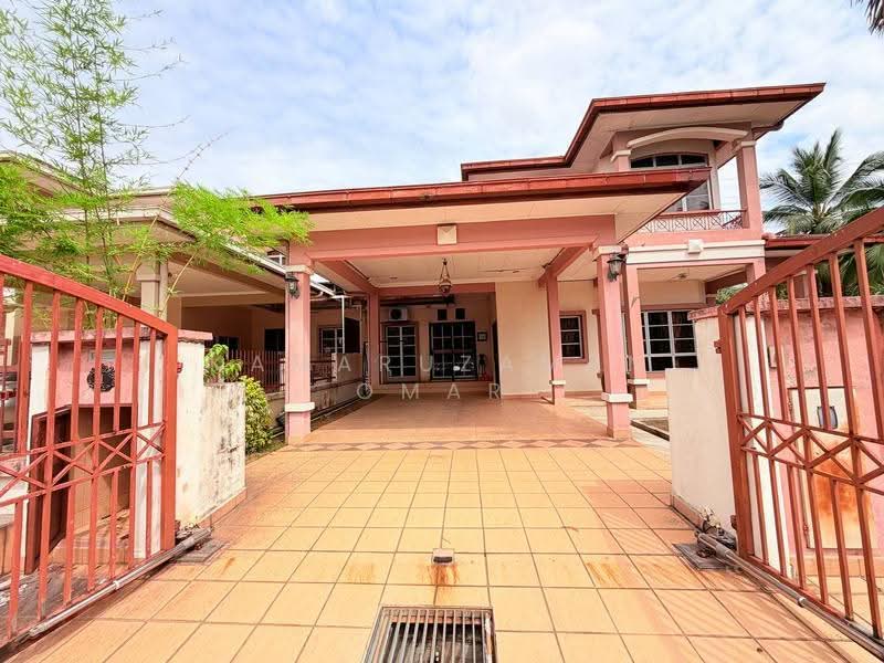 Semi-Detached House for Sale in Taman Bukit Mewah Fasa 9 (Kajang) - Kamaruzaman Omar - Exterior - PropertyGuru.com.my