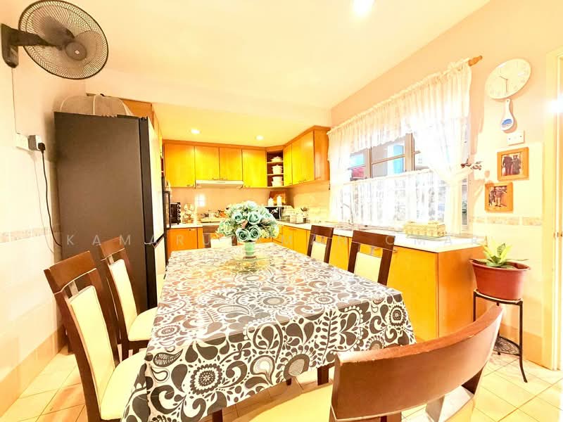 Semi-Detached House for Sale in Taman Bukit Mewah Fasa 9 (Kajang) - Kamaruzaman Omar - Kitchen - PropertyGuru.com.my