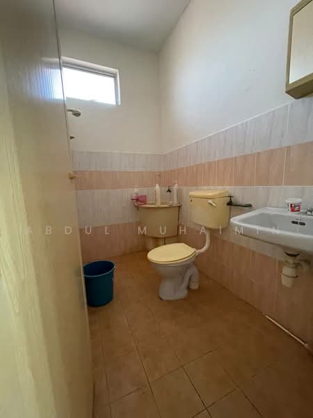 Rumah Berkembar untuk Dijual di Taman Sri Mentaloon (Alor Merah) - Abdul Muhaimin - Bathroom - PropertyGuru.com.my