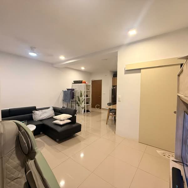 Condominium for Rent at Kuchai Sentral - Koh Chee - Living Room - PropertyGuru.com.my