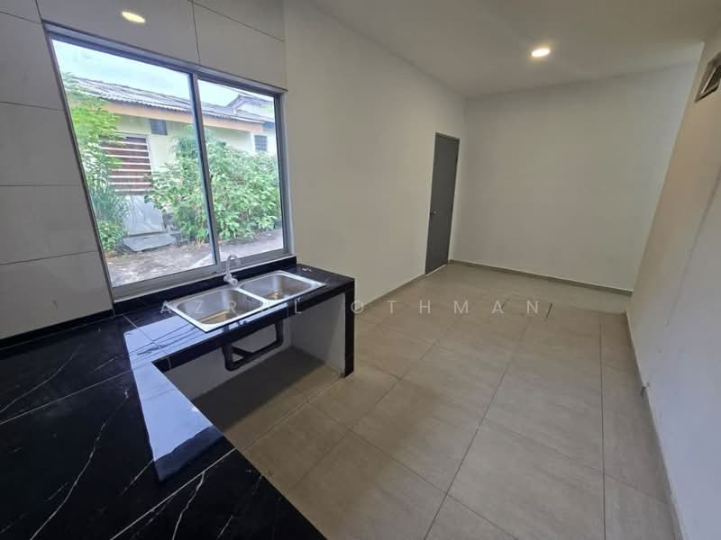 Rumah Teres 1-Tingkat untuk Dijual di Taman Desa Rhu (Sikamat) - Azrul Othman - Kitchen - PropertyGuru.com.my