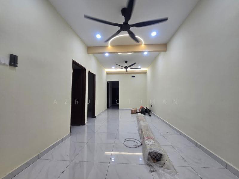 1-storey Terraced House for Sale in Taman Desa Rhu (Sikamat) - Azrul Othman - Interior - PropertyGuru.com.my
