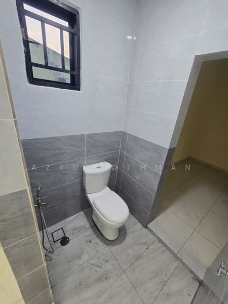 1-storey Terraced House for Sale in Taman Desa Rhu (Sikamat) - Azrul Othman - Bathroom - PropertyGuru.com.my