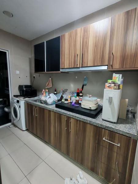 Service Residence for Sale at D'Secret Garden (Pangsapuri Kempas Indah) - Gwen Lim - Kitchen - PropertyGuru.com.my
