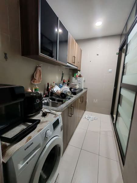 Service Residence for Sale at D'Secret Garden (Pangsapuri Kempas Indah) - Gwen Lim - Kitchen - PropertyGuru.com.my
